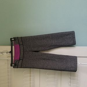 Lululemon Athletica Cropped Pants Gray/purple/Black Stitching Reversible Active